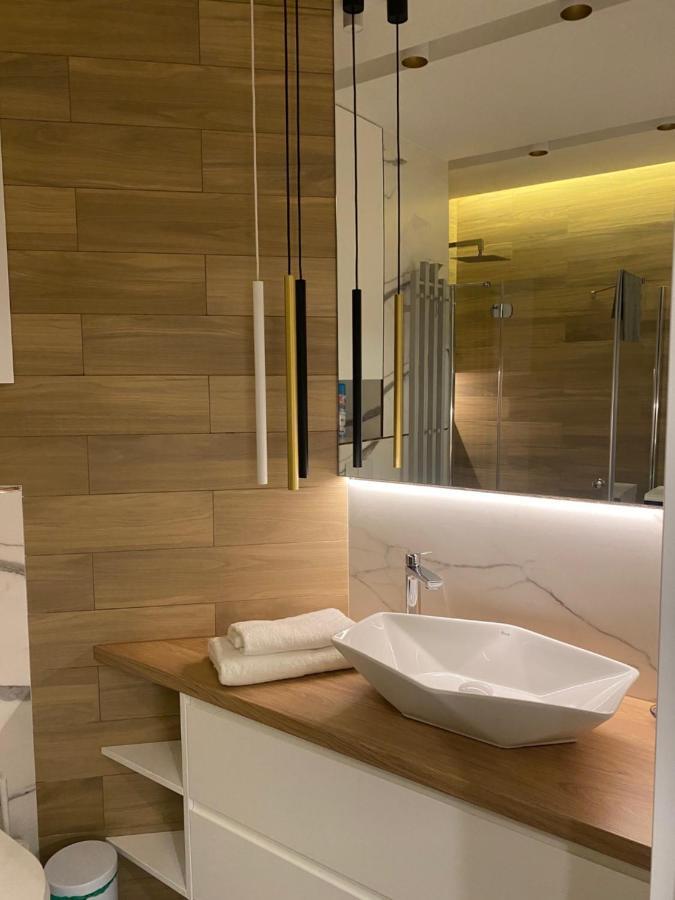 Family & Business Elegant Apartments Ventus IX Wiekow- Centrum Downtown New! كيلتشي المظهر الخارجي الصورة