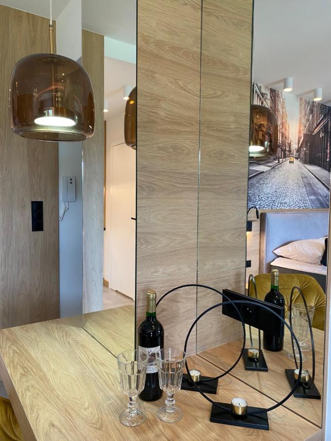 Family & Business Elegant Apartments Ventus IX Wiekow- Centrum Downtown New! كيلتشي المظهر الخارجي الصورة